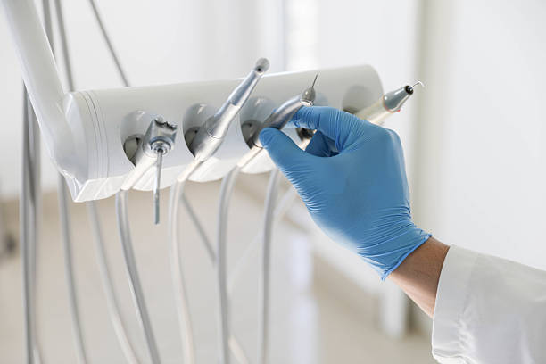 Professional Emergency Dentist technician working in Radford, VA
